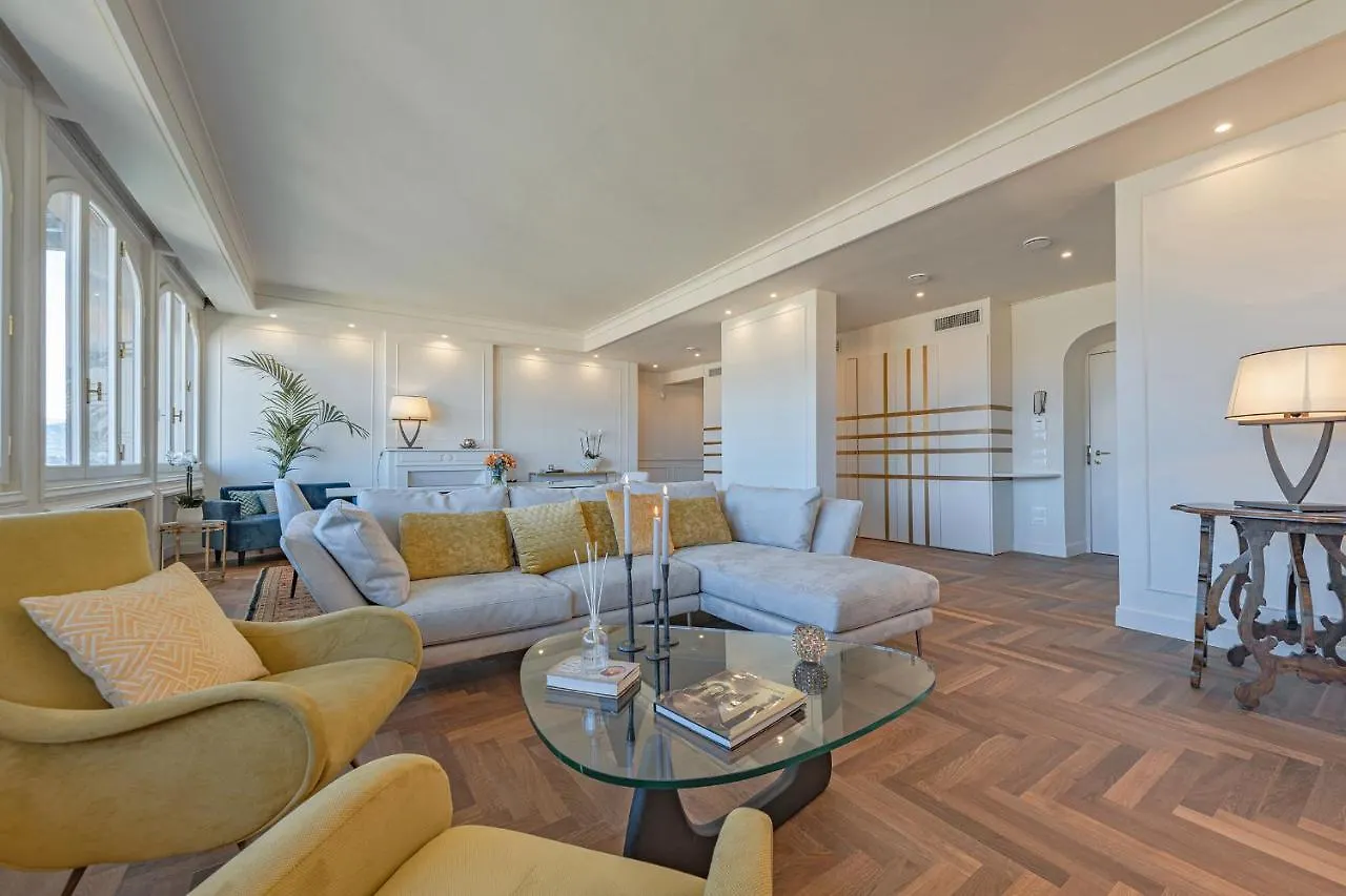 Apartments Florence - Dreams Over Ponte Vecchio Италия